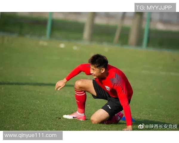 南京足球队耐力分析与训练策略探讨助力球队提升竞技水平