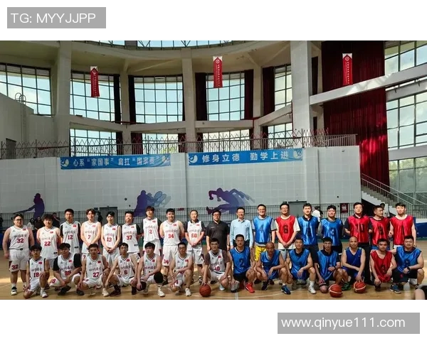 成都篮球队灵活性引发热议球迷对战术调整的看法与期待 成都篮球队灵活性引发热议球迷对战术调整的看法与期待