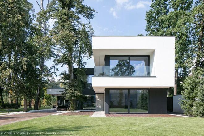 88858cc永利集团LONG HOUSE：狭长地块上确当代美学之居(图1)